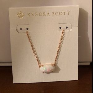 Kendra Scott Elisa Gold Pendent Necklace